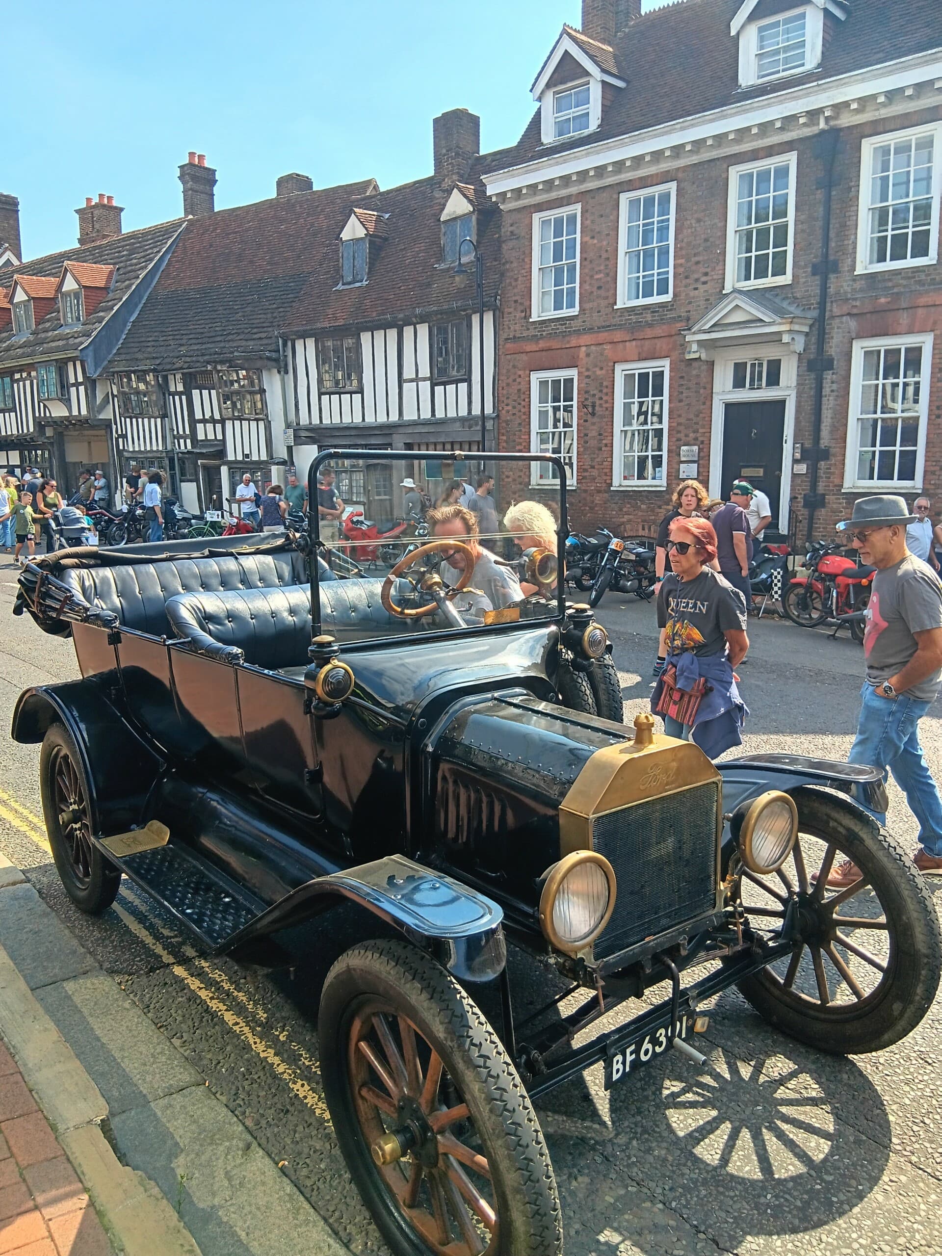 East Grinstead Classic Motor Show