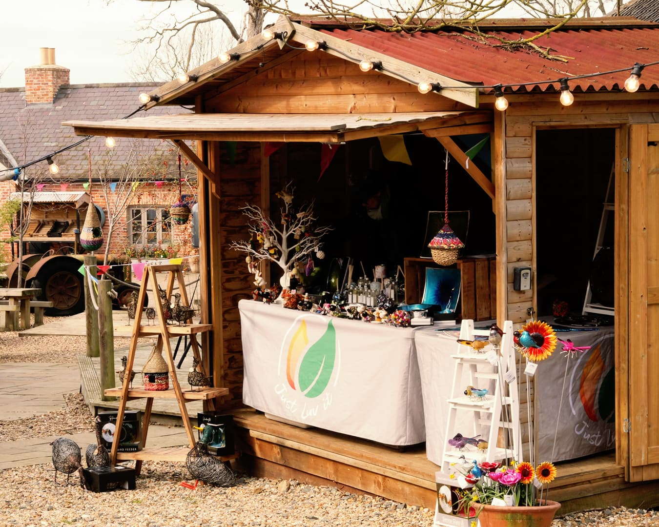 Vintage and Craft Market