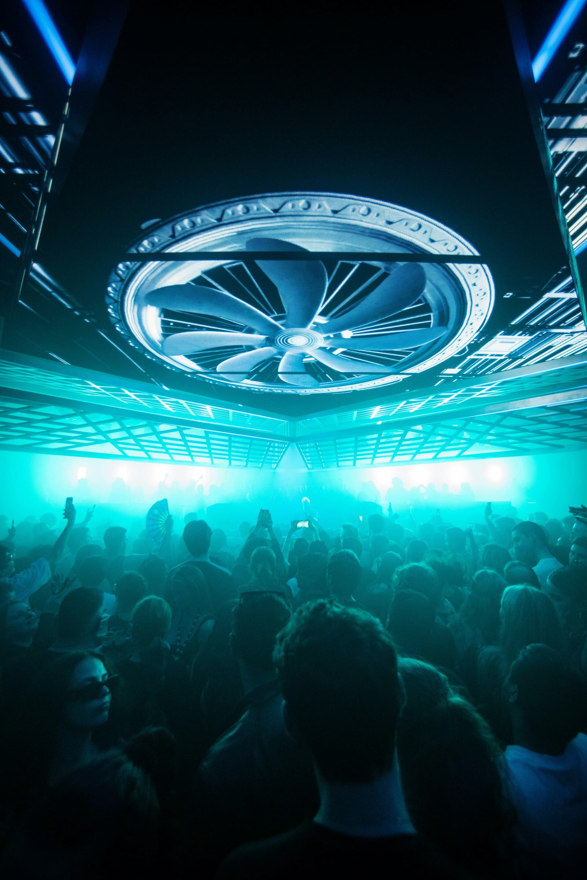 Mos: Nye