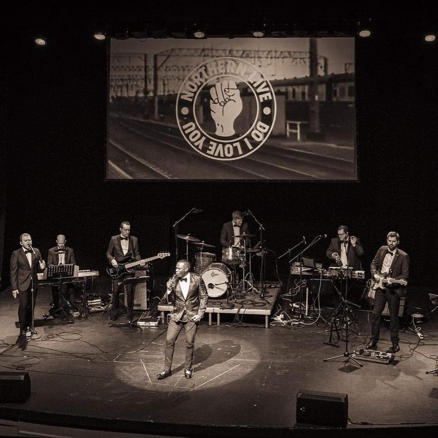 Northern Soul Live - Do I Love You