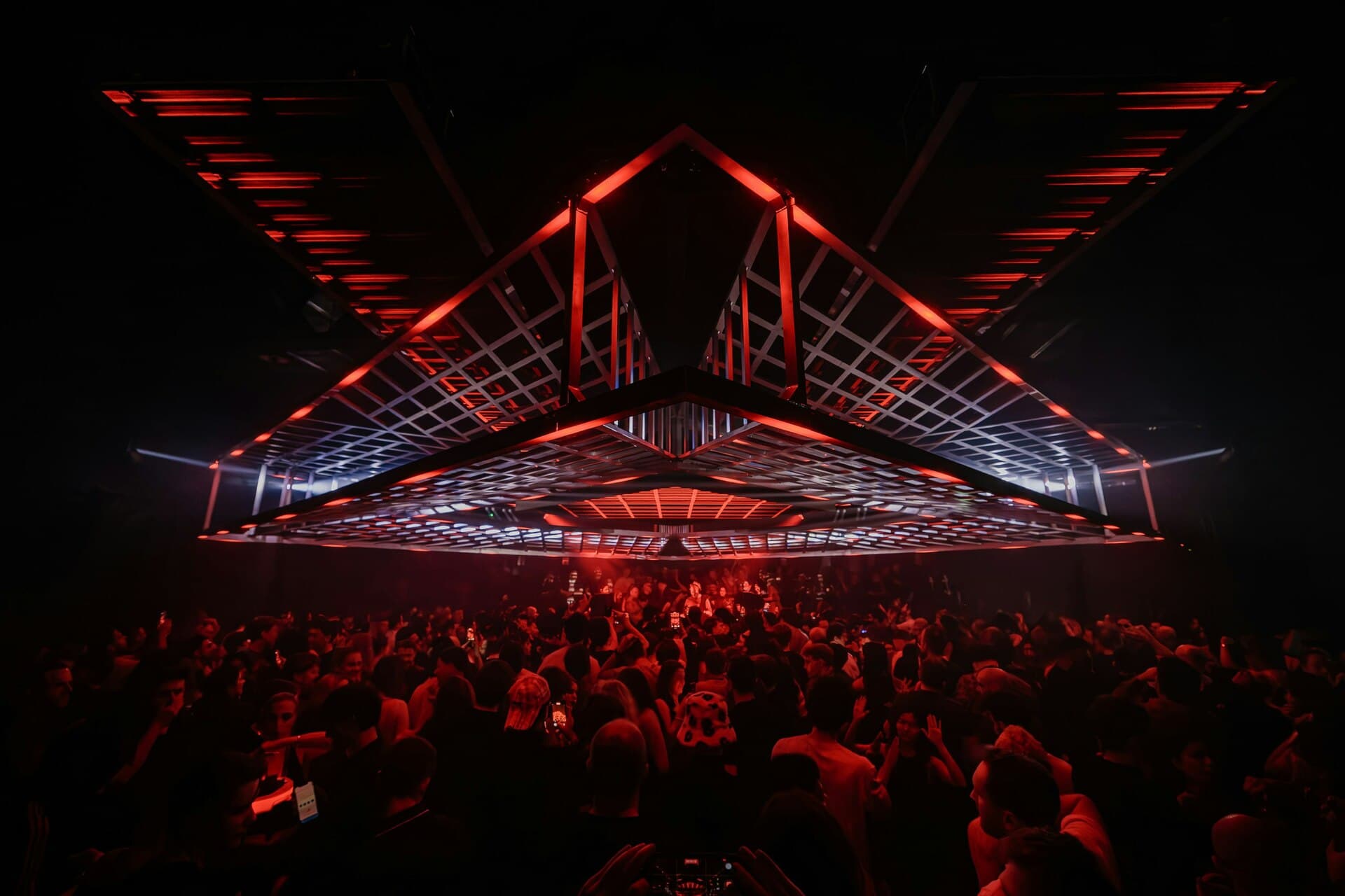 Kaaze, Fovos, Sarah De Warren + More