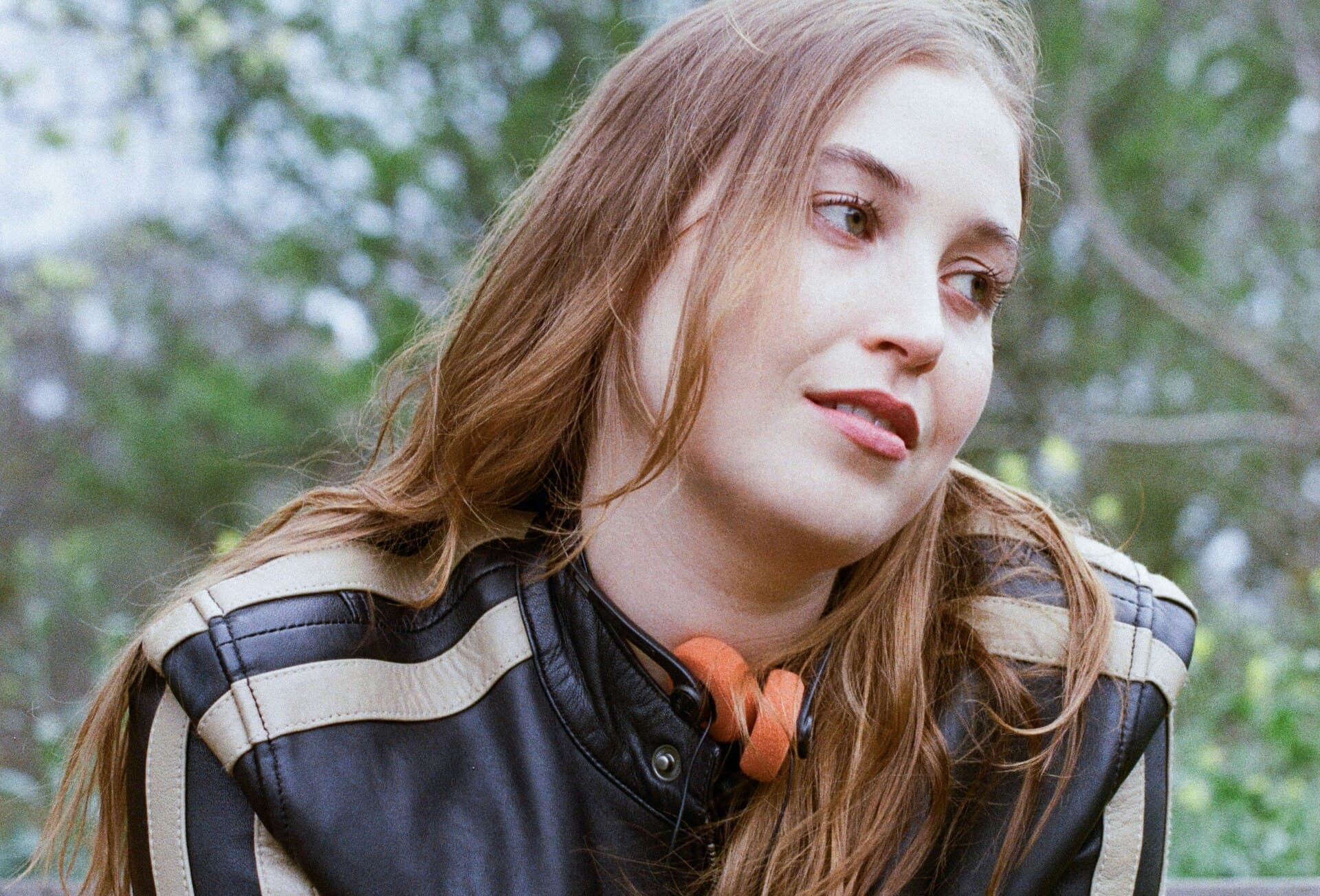 Hatchie: Stripped Back + Signing