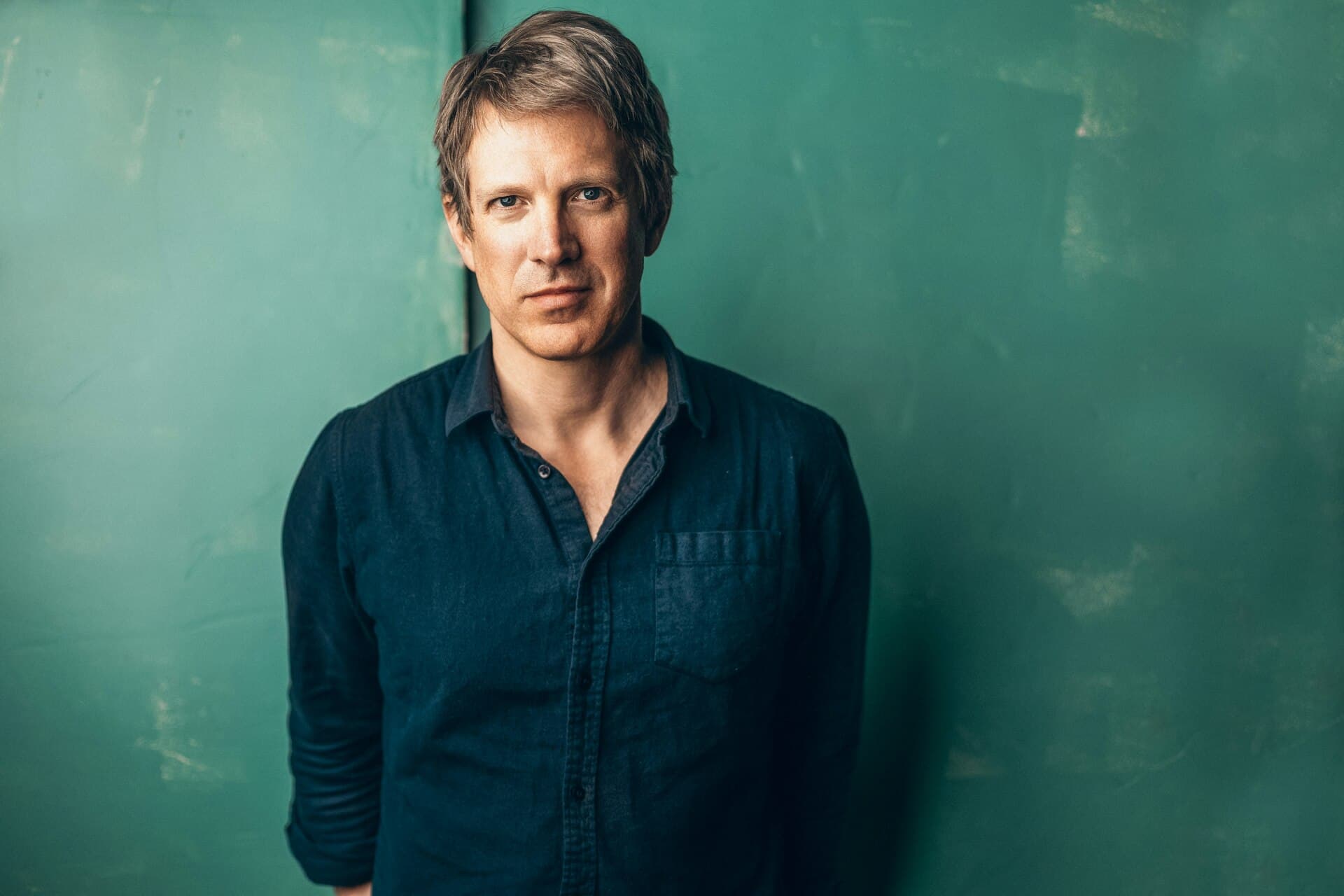 Jonathan Meiburg Of Shearwater: Acoustic + Signing