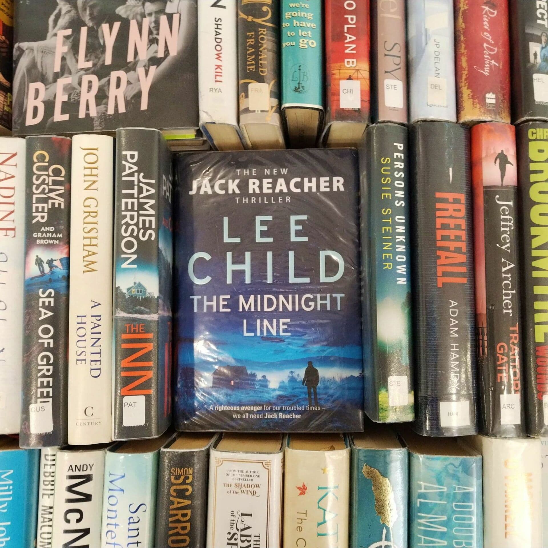 AK Bell Library Book Sale