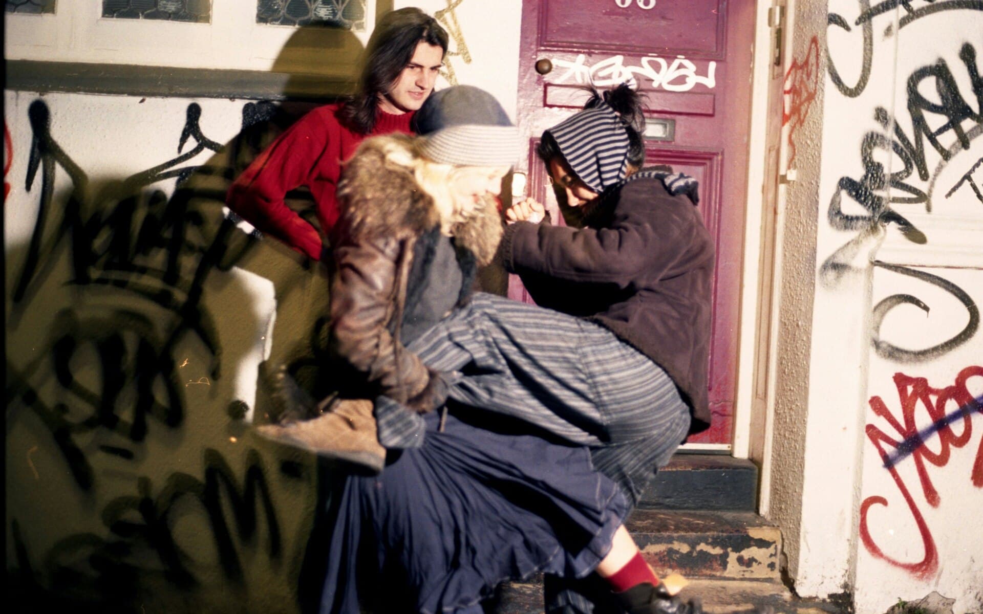 Mary In The Junkyard: Live + Signing