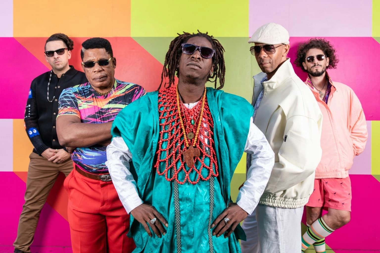 Afriquoi (live) + Chiedza