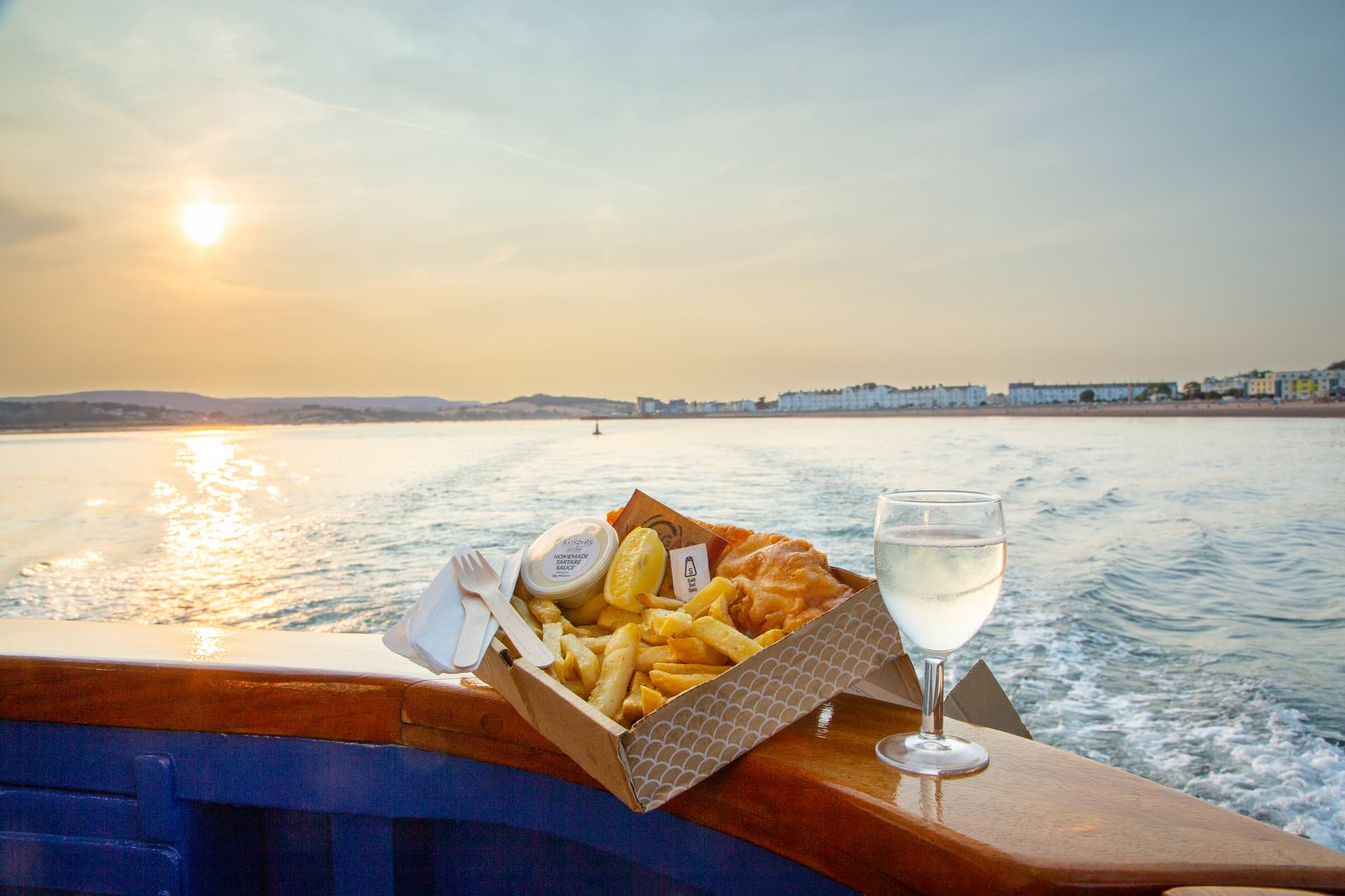 Fish & Fizz Evening Cruise