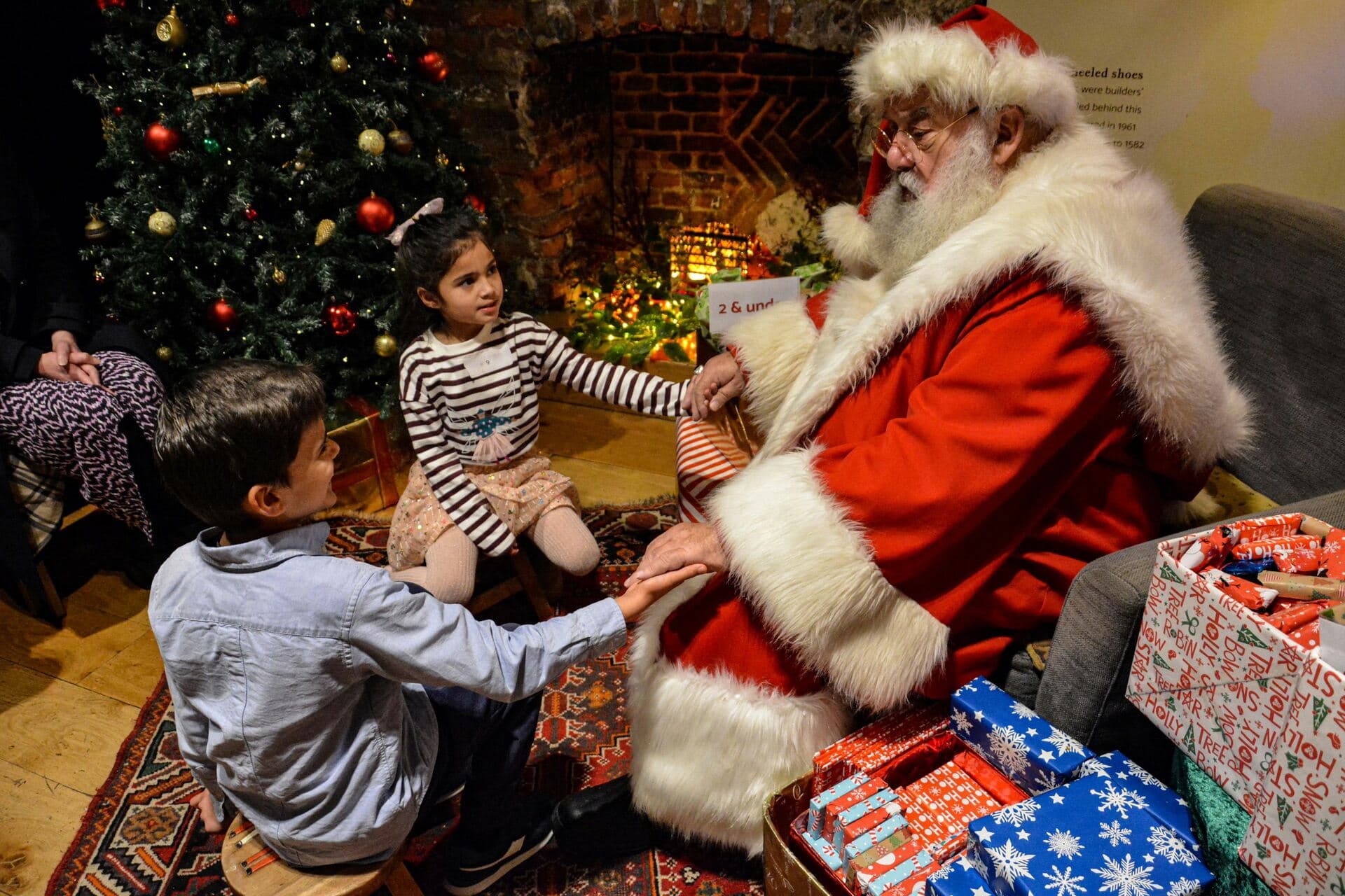 Santa's Christmas Grotto at Lauderdale House