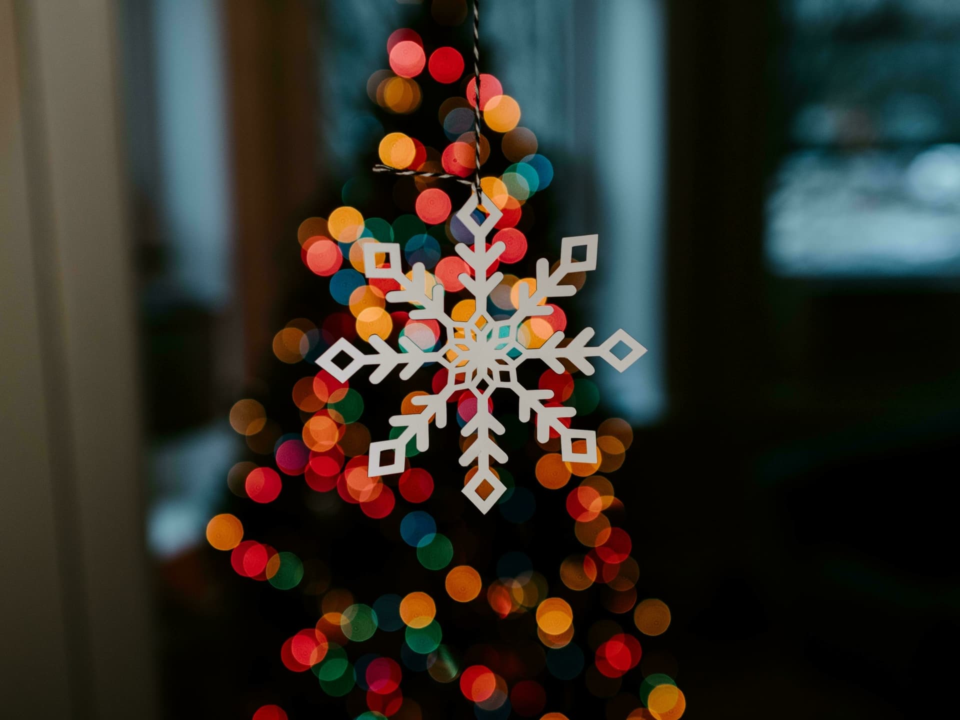 Swingin' Into Christmas